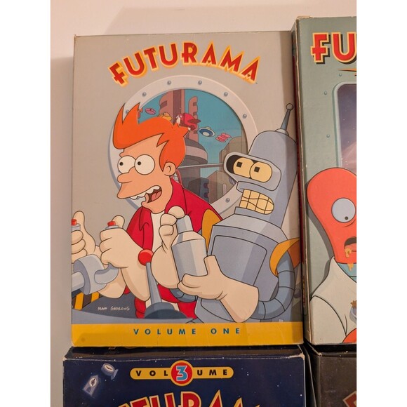 Futurama Volume 1 to 4 DVD Box Set Complete, All Disks In Great Shape! - Picture 2 of 5
